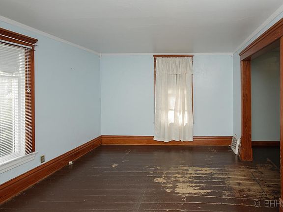 708 marshall ave-104