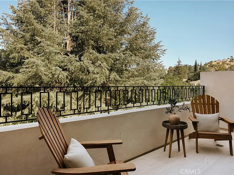 4940 Hesperia Ave — Photo 27
