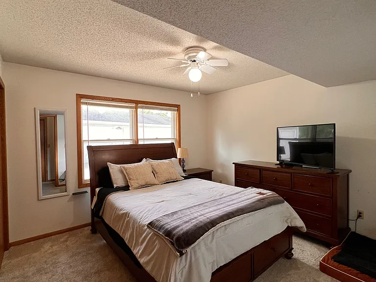 4045 Alberta Dr NE #1 — Photo 12