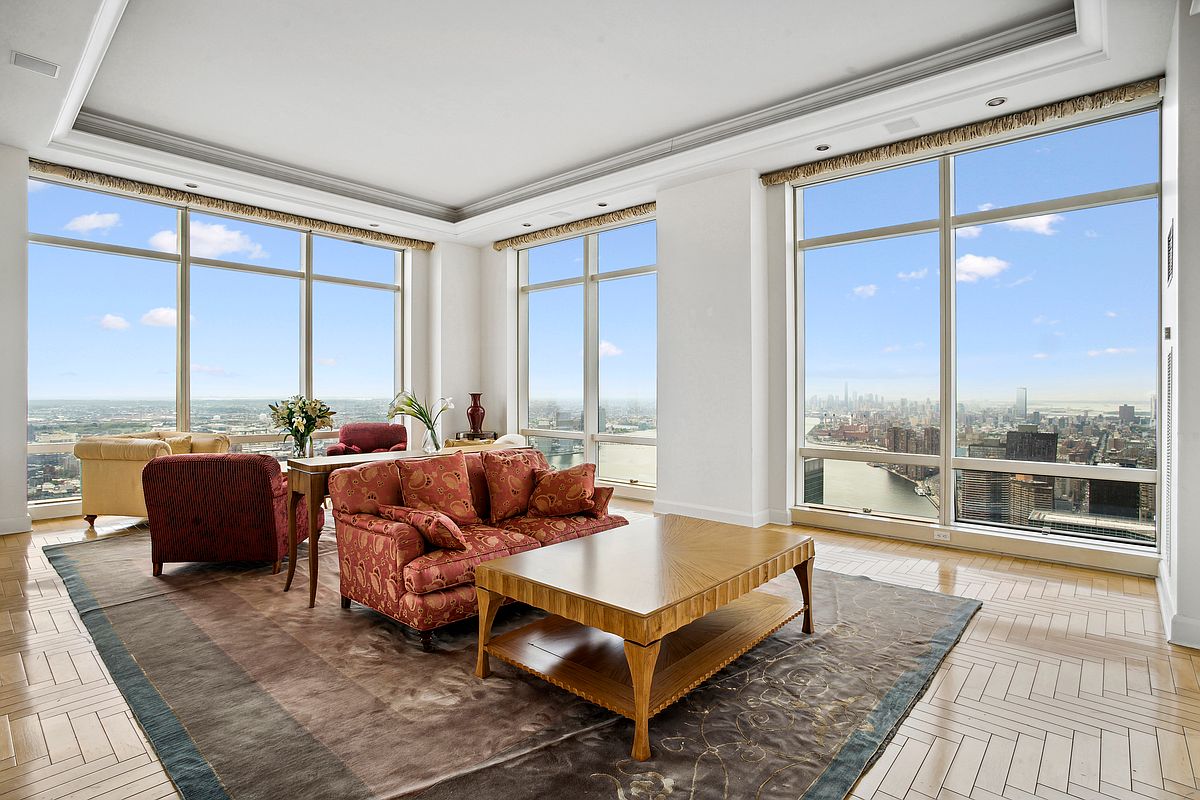 Image 1 of 14 for 845 Nations Plaza #76B in Manhattan, NY, 10017