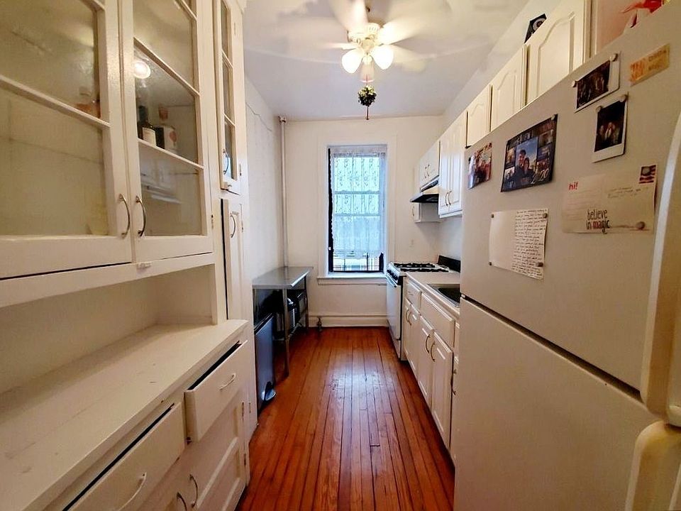 1st image of 601 40th St #C19