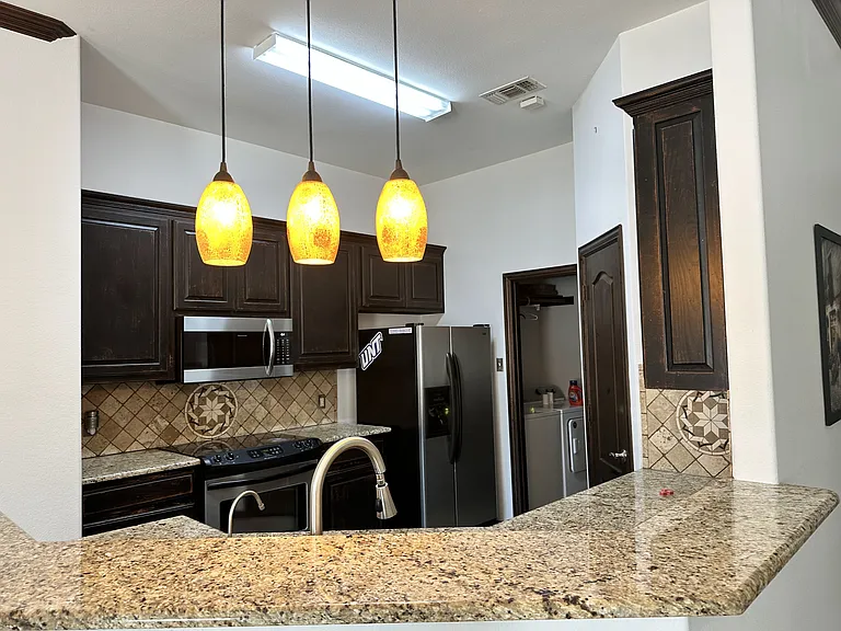9008 Winding River Dr — Photo 6