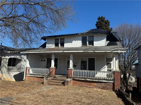 2925 N Patterson Ave, Winston Salem, NC 27105