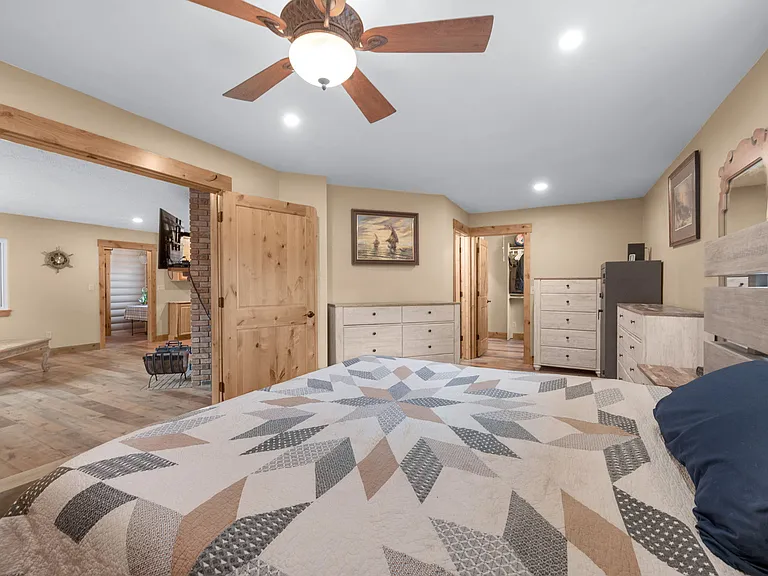 15632 Ray Dr — Photo 15