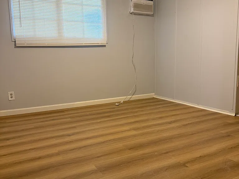 17977 Wellford Dr — Photo 15