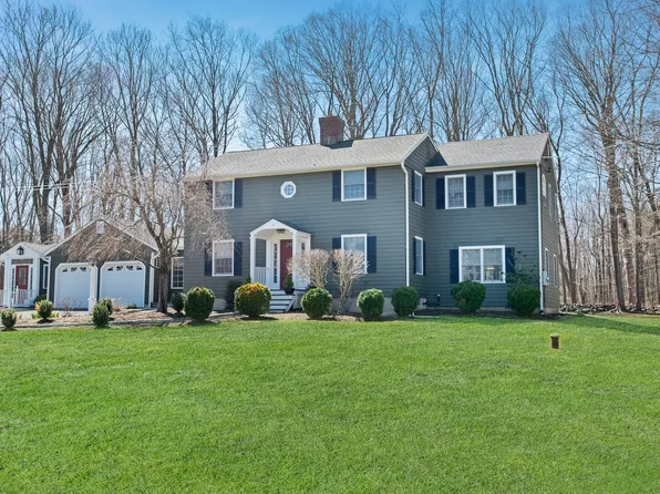 21 Adams Road, Ridgefield, CT 06877