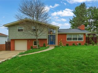 116 Beacon Hill Dr, Coraopolis, PA 15108
