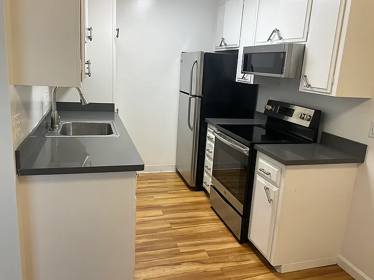 Richfield Park Apartments — Photo 6