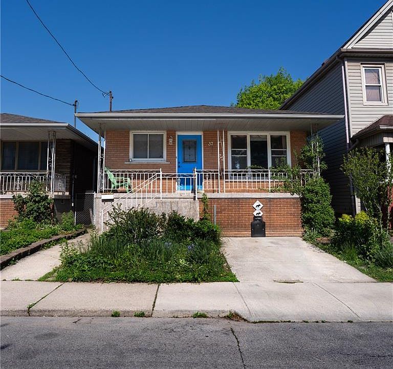 1st image of 37 Kinrade Ave E
