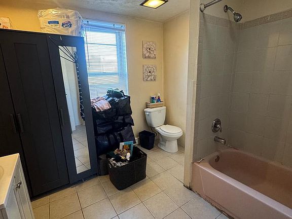5th image of 2823 Tulip St