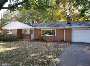 16 Red Maple Rd, Lancaster, PA 17602