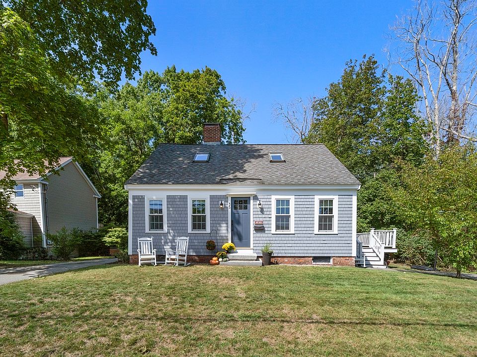 1st image of 35 Smith Pl