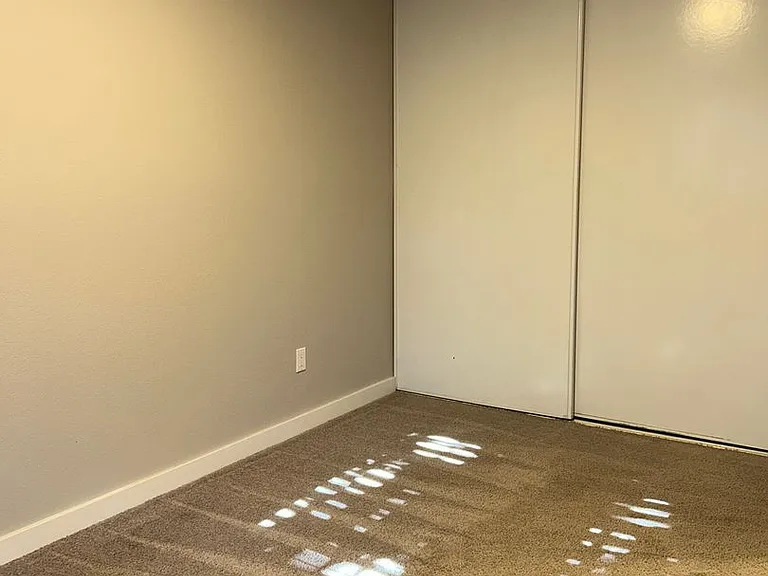 5900 SW Admiral Way — Photo 9