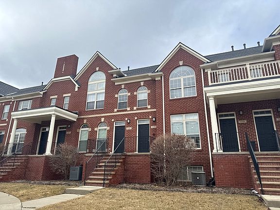 3rd image of 3181 Newbury Pl