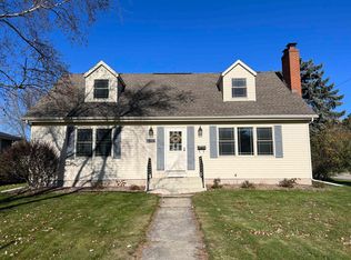 1504 Buchanan Ave, Oshkosh, WI 54902