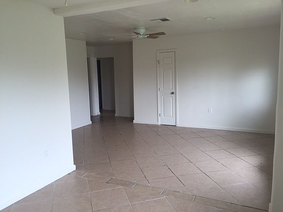 4th image of 7644 Lehigh St