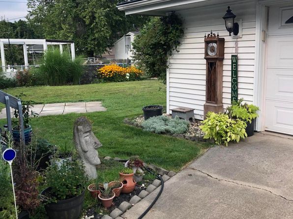 1517 Alabama St, Hobart, IN 46342