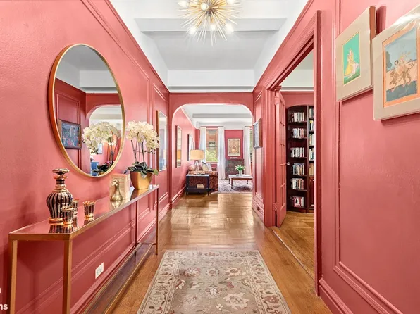 59 West 71st Street 4A image 1 of 11