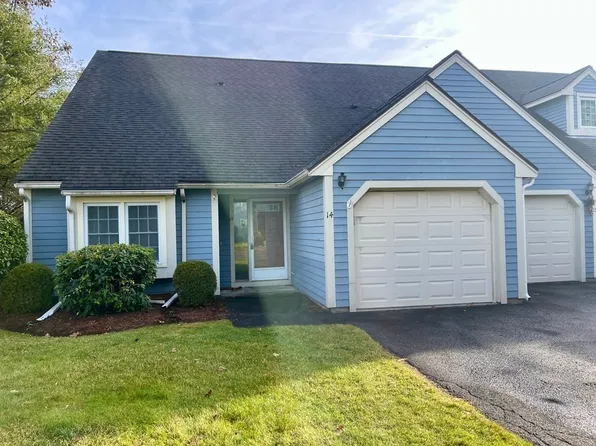 14 Village Grn, Sturbridge, MA 01566