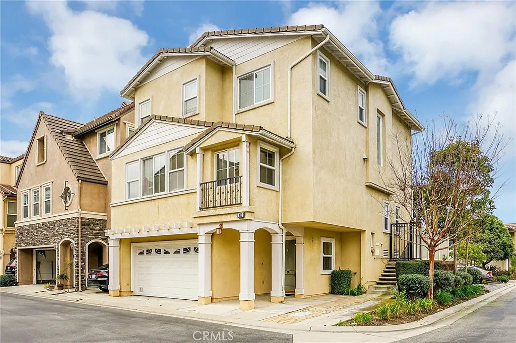 Building Photo - 2889 Plaza Del Amo