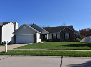 1034 Annabrook Park Dr, O'Fallon, MO 63366