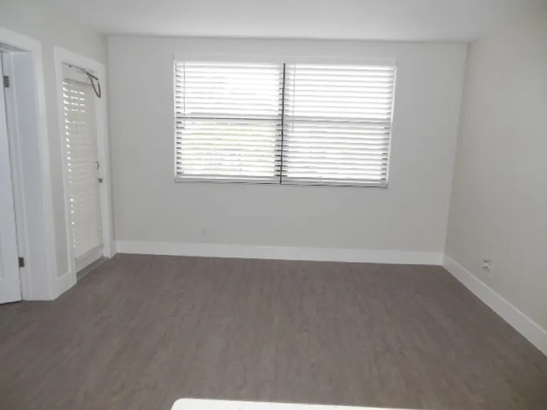 738 Executive Center Dr #35-10-35 — Photo 5