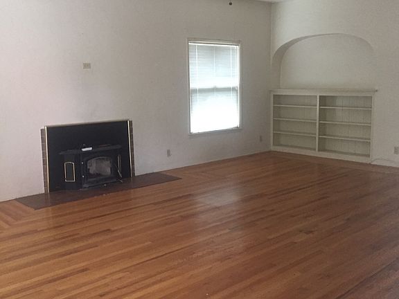 2nd image of 12755 El Pomar Ave