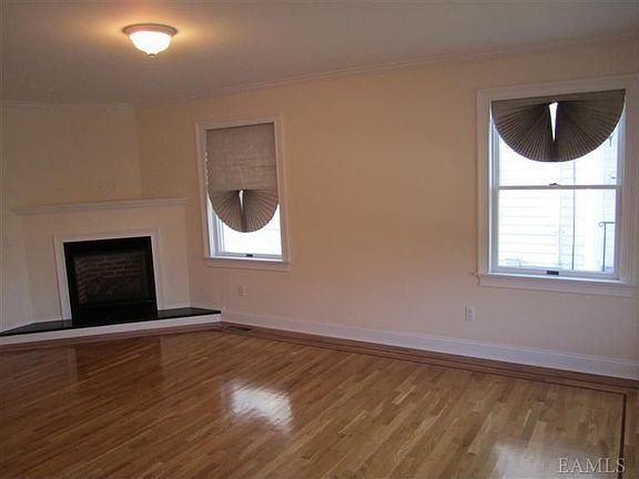3rd image of 154-156 Lakeview Ave