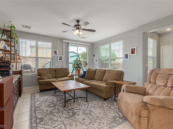 4th image of 2718 Aspen Club Ave