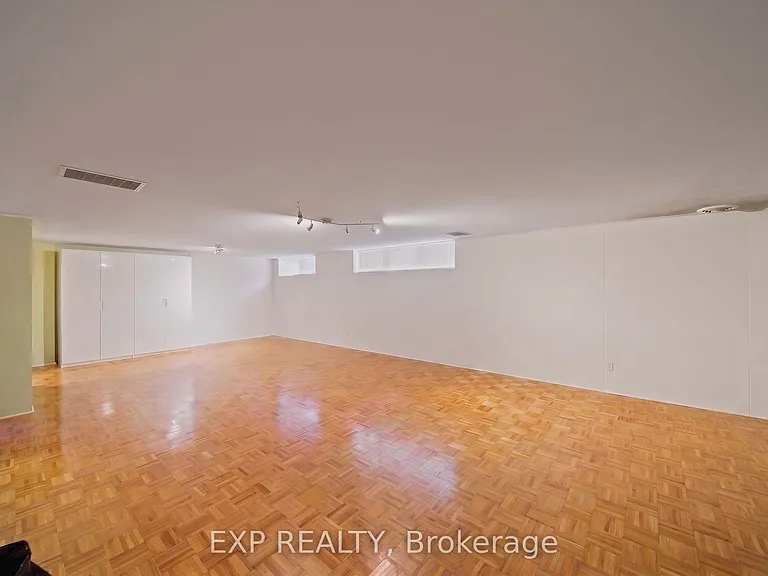 304 Roger Rd — Photo 35