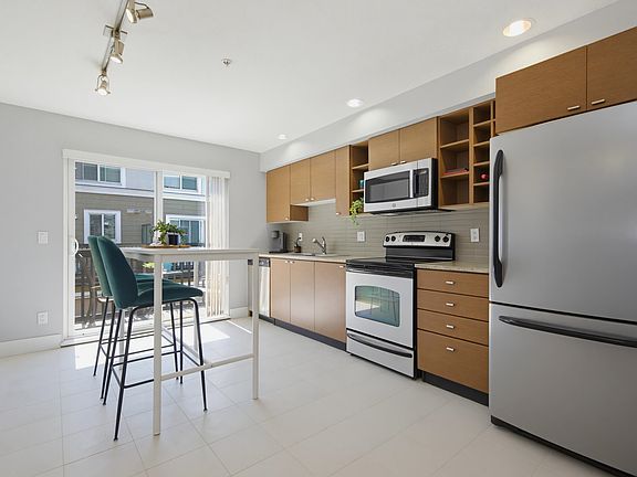 3rd image of 15833 26th Ave #93