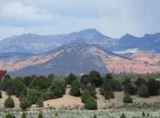 2120 E Paunsaugunt Cliffs Dr, Hatch, UT 84735