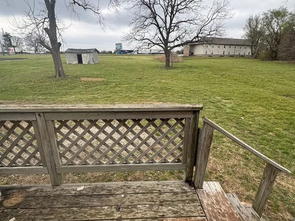 817 W Old Route 66 #B, Strafford, MO 65757