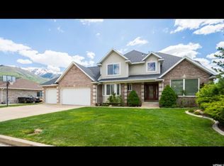 2002 E Deere Valley Dr, Layton, UT 84040
