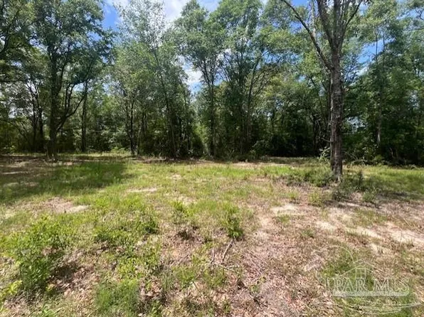 1500 Parker Rd, Cantonment, FL 32533