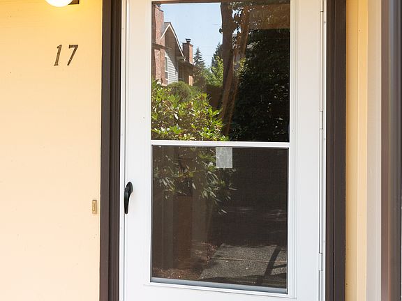 4th image of 14836 SE 16th St APT 17