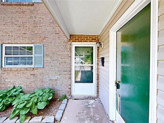 2nd image of 2214 Shadow Valley Rd APT E