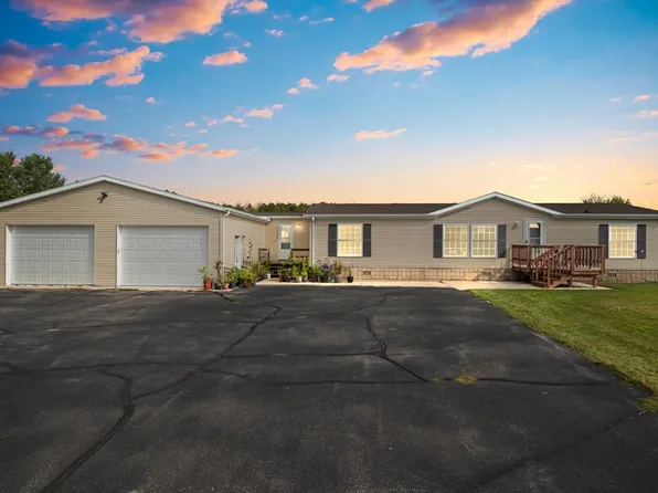 10830 S Bayshore Rd, Brussels, WI 54204