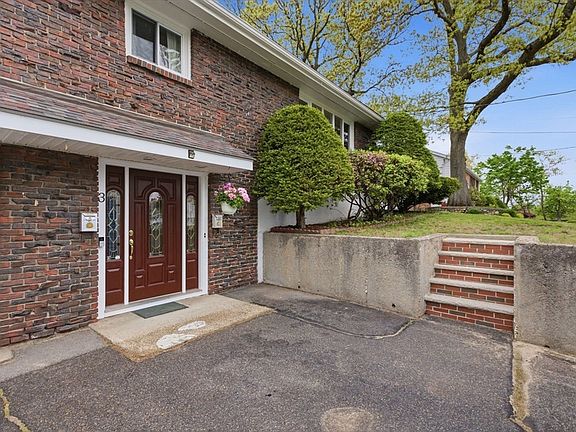 2nd image of 3 Spruce St