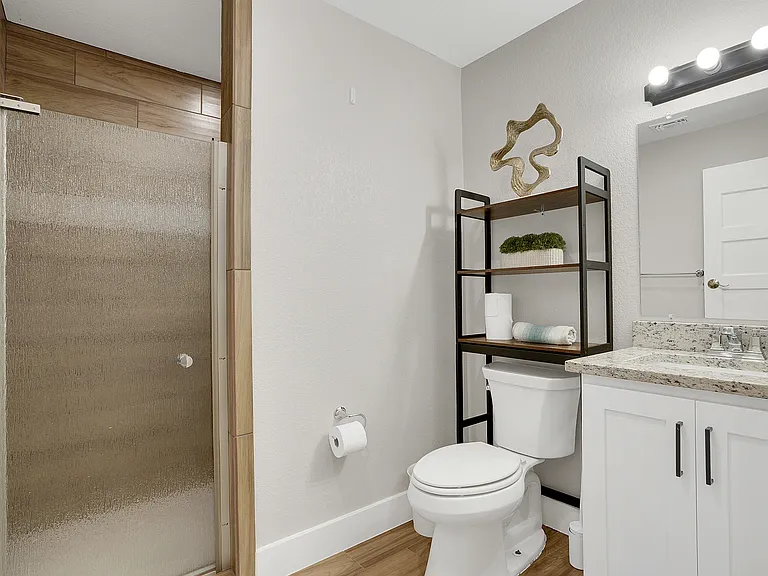839 Oasis St — Photo 8