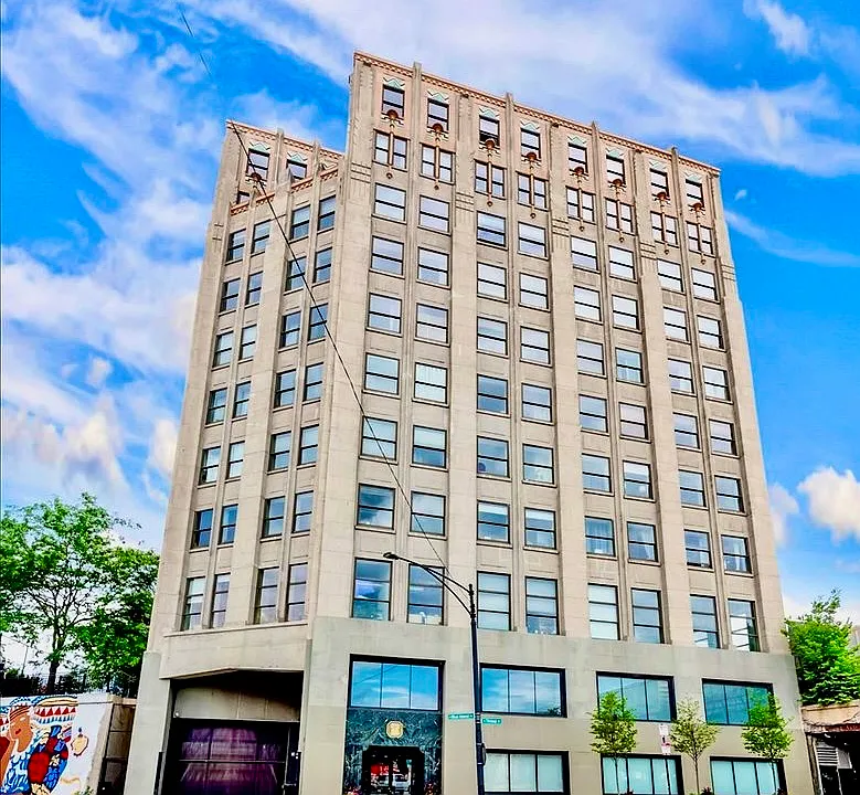 1550 S Blue Island Ave #424