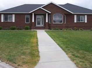 520 2nd Ave S, Kindred, ND 58051