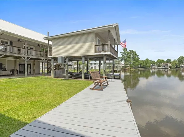 32878 Rivergate Cir, Springfield, LA 70462