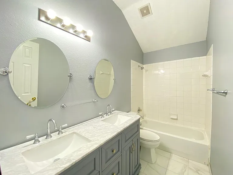 1328 Falcon Holw — Photo 22