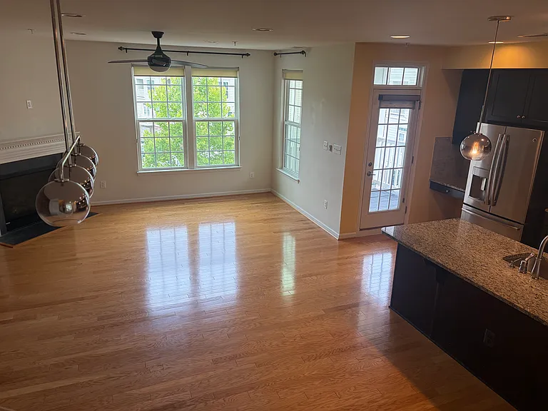 3190 Yeager Dr — Photo 10