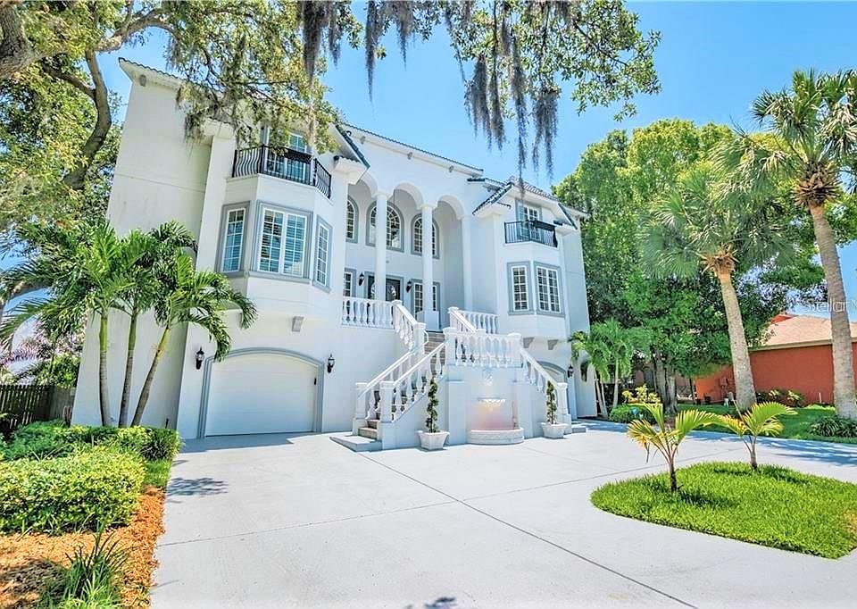 1st image of 3139 Shoreline Dr