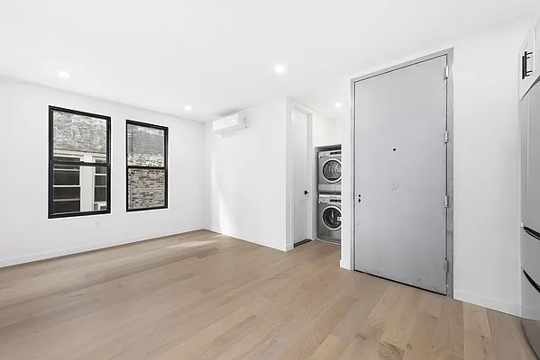 Rented by Fountain Realty Group | media 18