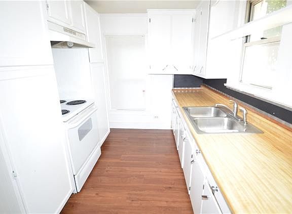4th image of 19 Union St