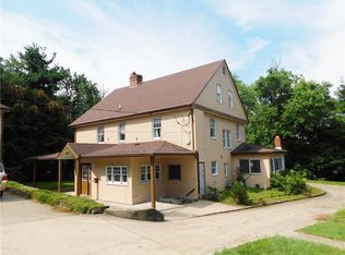 240 Maple St, Mount Pleasant, PA 15666