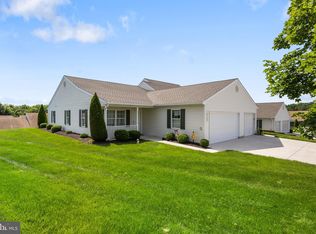 1389 Chami Dr #171, Spring Grove, PA 17362